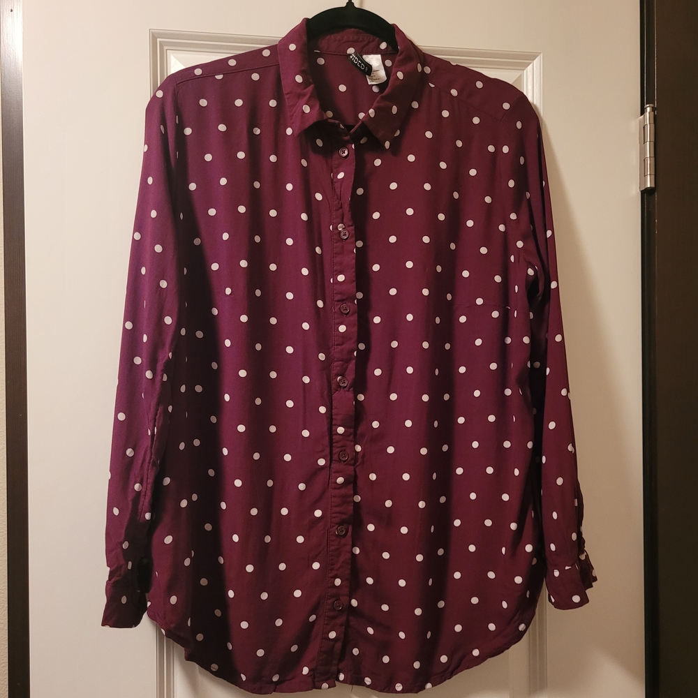 H&M Divided Womens Maroon Polka Dot Button Down Shirt Size 8